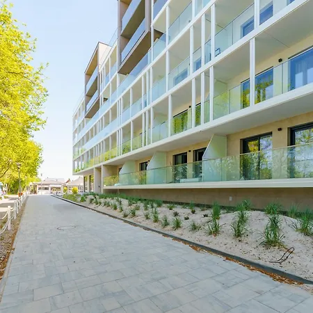 Zlota Perla Z Widokiem Na Morze By Perlowa Przystan Rent סיאנוז'טי