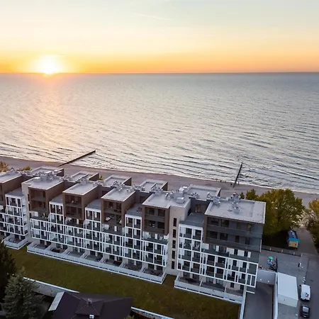 Zlota Perla Z Widokiem Na Morze By Perlowa Przystan Rent