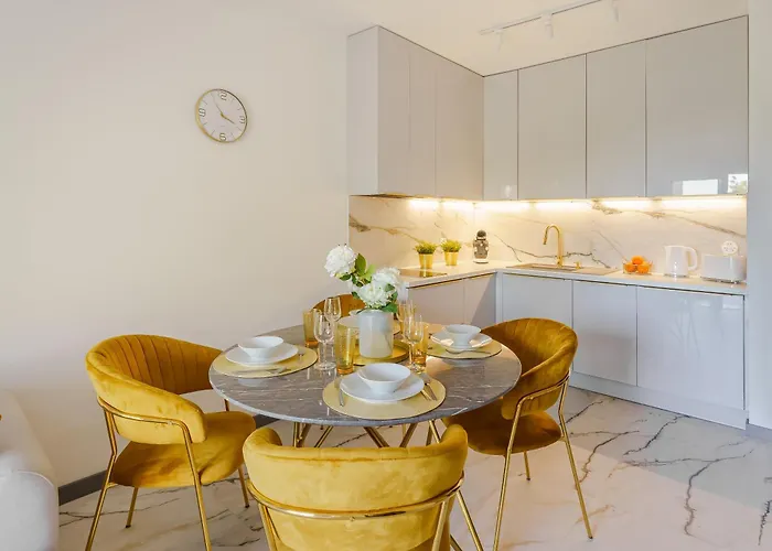 Zlota Perla Z Widokiem Na Morze By Perlowa Przystan Rent Apartman *