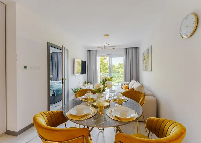 Zlota Perla Z Widokiem Na Morze By Perlowa Przystan Rent Apartman