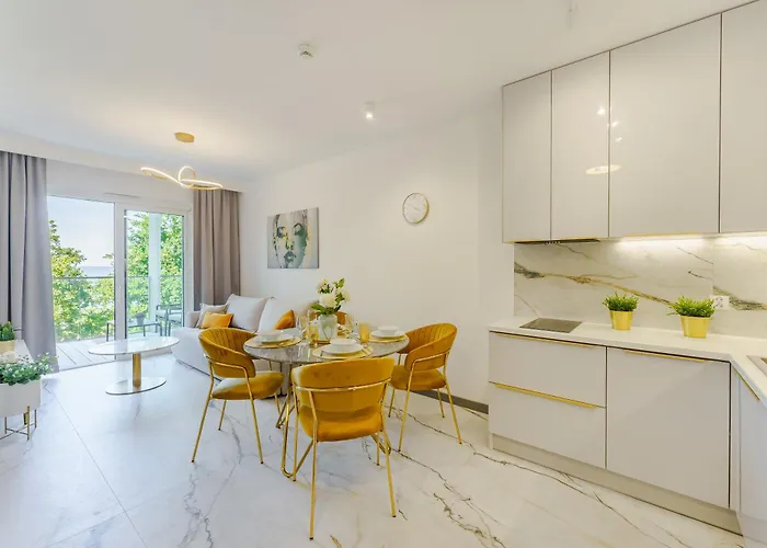 Zlota Perla Z Widokiem Na Morze By Perlowa Przystan Rent Apartman Sianozety